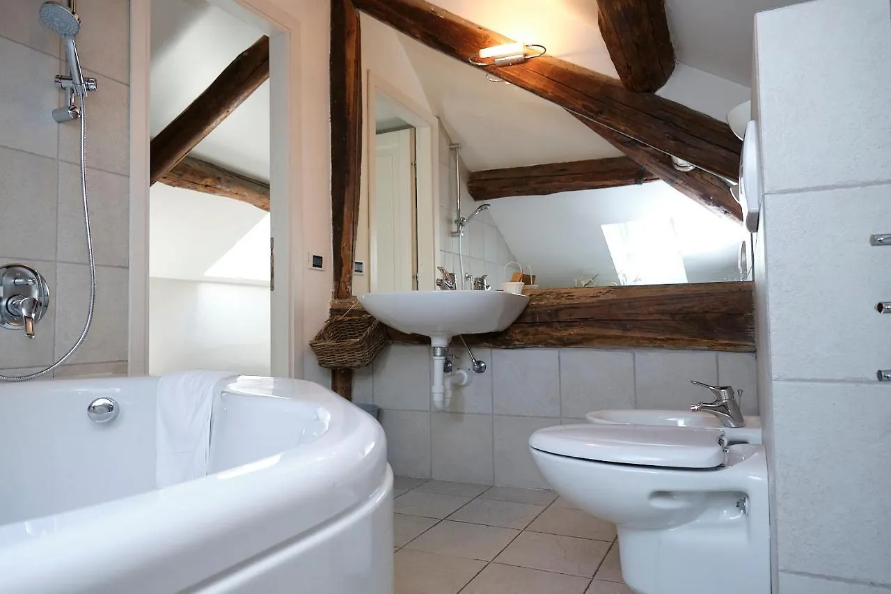 Cozy Suites On The Lake - The House Of Travelers Brienno Daire