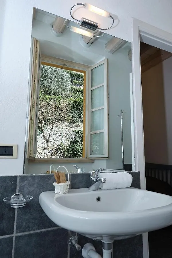 Cozy Suites On The Lake - The House Of Travelers Brienno 0*,  İtalya