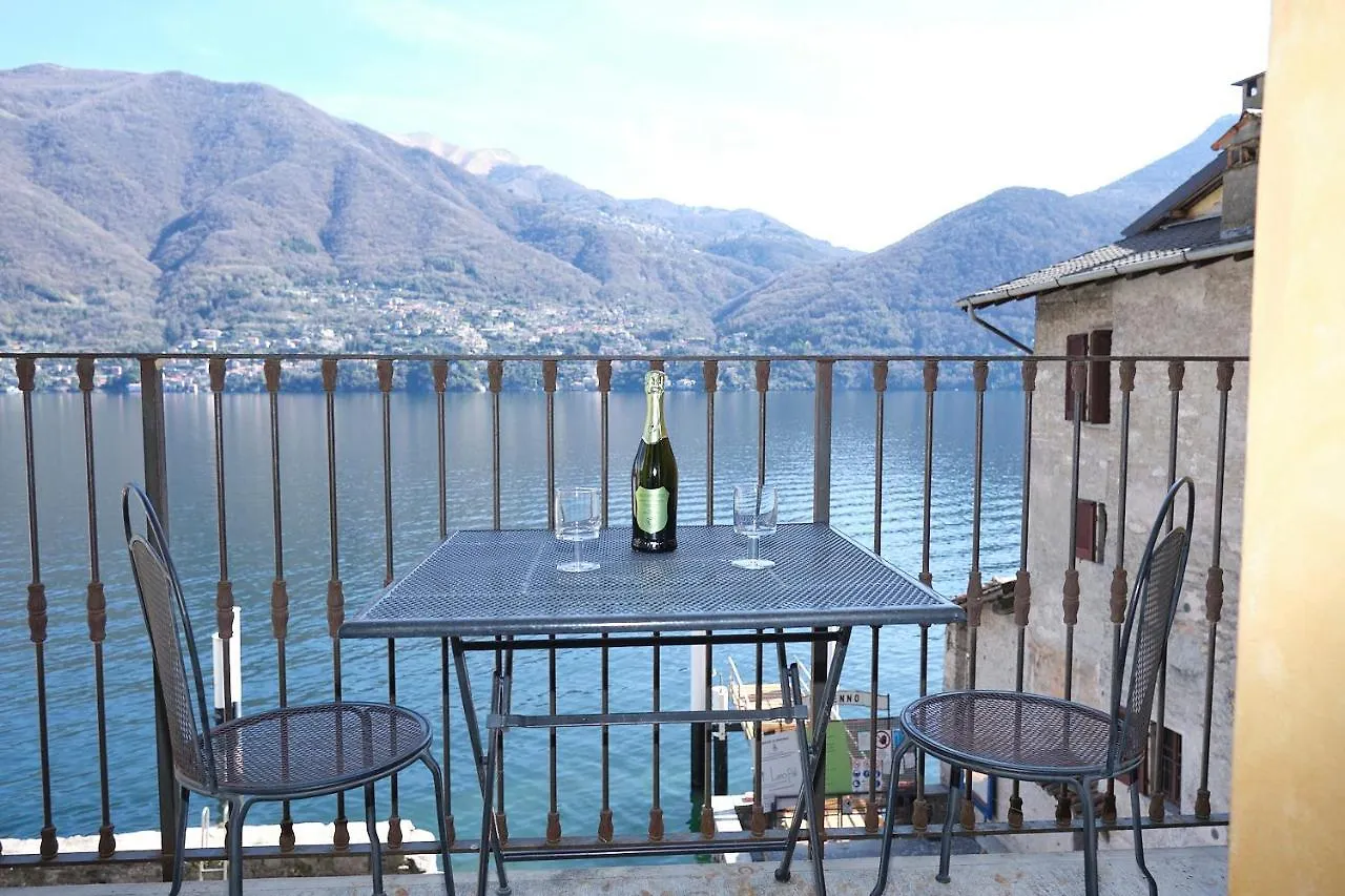 Cozy Suites On The Lake - The House Of Travelers Brienno 0*,