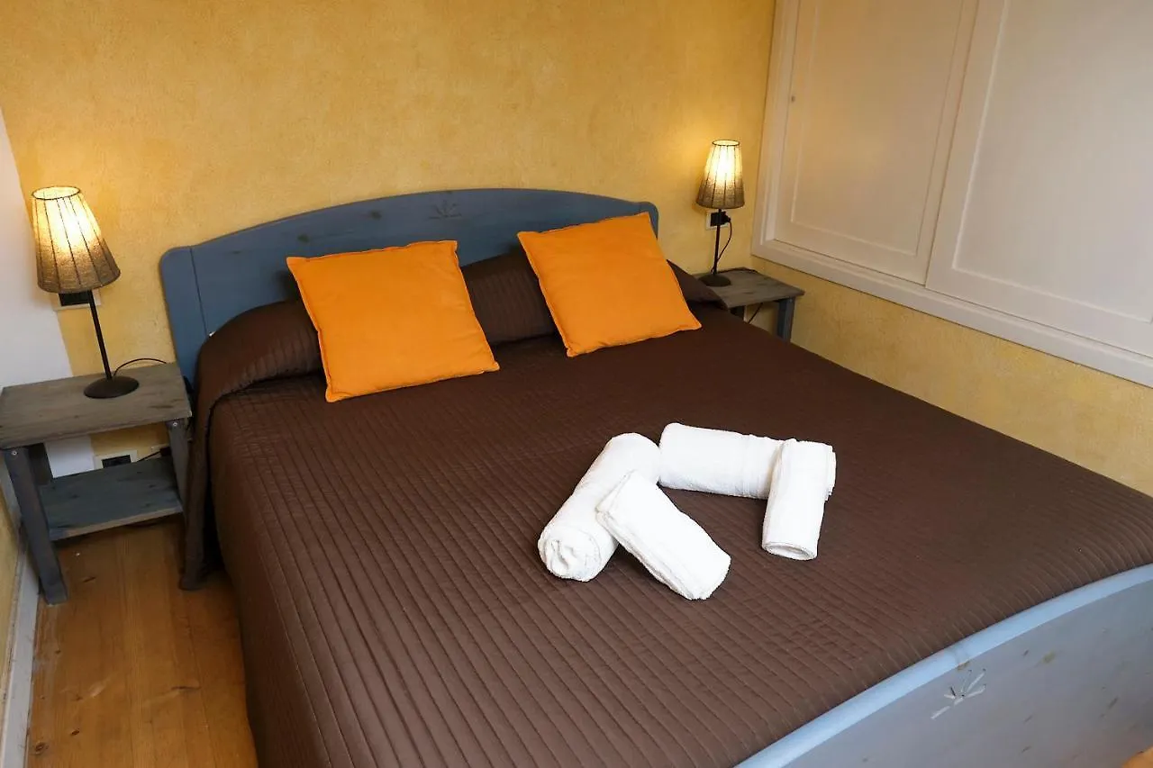 Cozy Suites On The Lake - The House Of Travelers Brienno