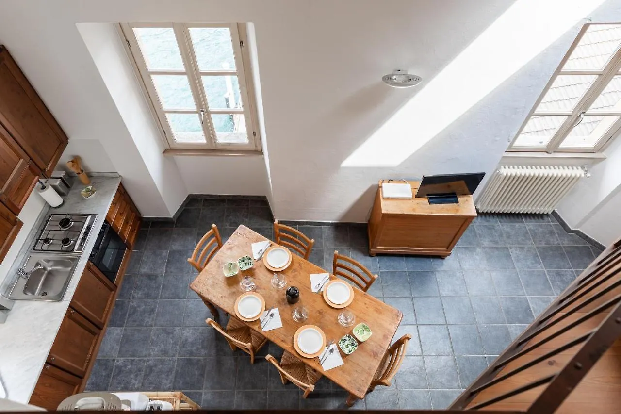Cozy Suites On The Lake - The House Of Travelers Brienno Daire