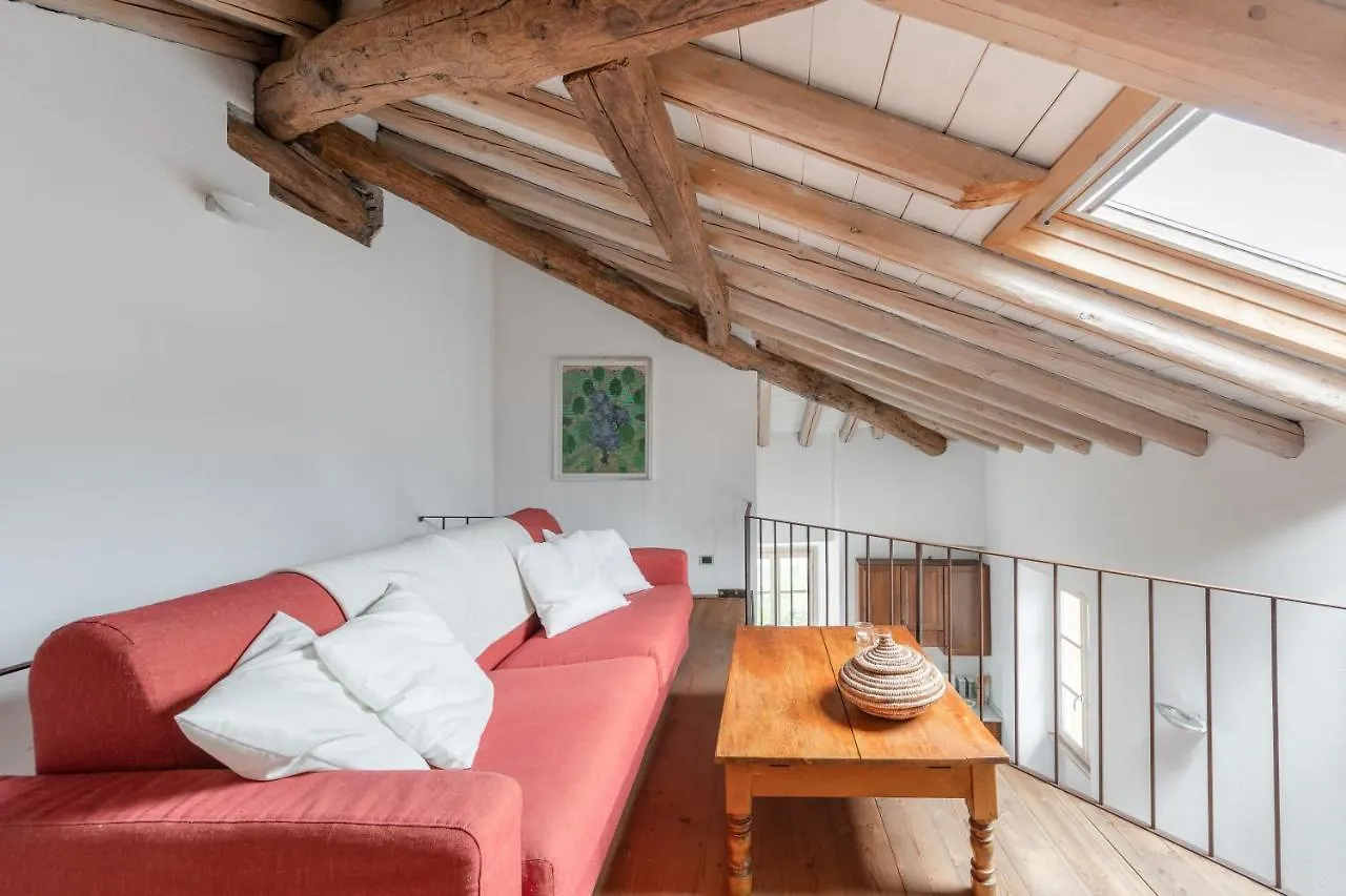 Cozy Suites On The Lake - The House Of Travelers Brienno