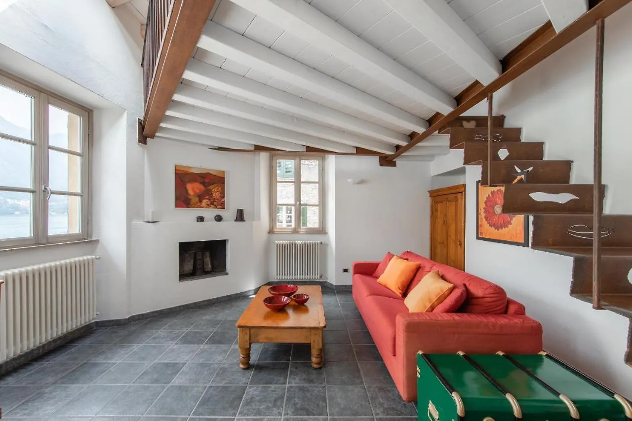 Brienno Cozy Suites On The Lake - The House Of Travelers 0*,  איטליה